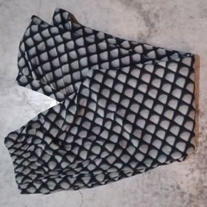 Umbro gray black print fleece pants size S